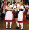 SchuTanz5.jpg (72859 bytes)