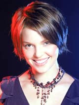 Katherine Heigl: short, dark hair