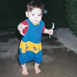 Tommy Walking At 10 Months !