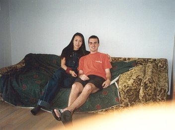 Kaz & Me on couch (18734 bytes)