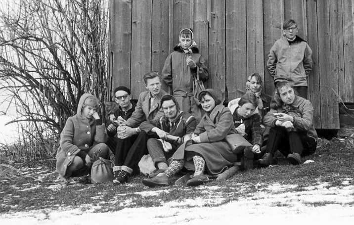 1957/58 - 5 &nbsp; [Im ABG-Innenhof]