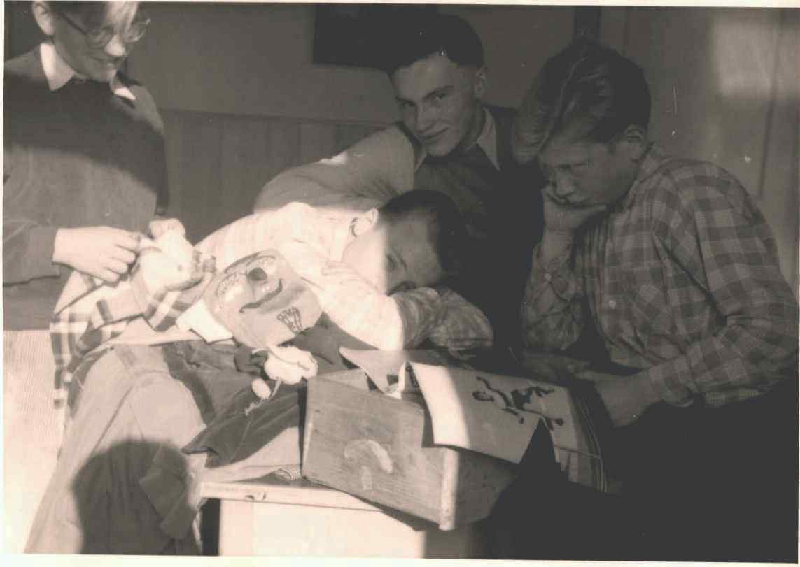 1957/58(?) - 3