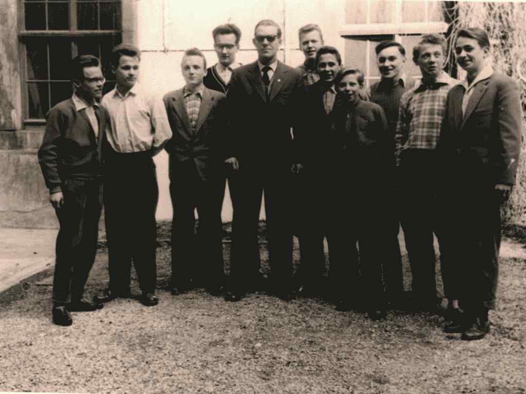 1957/58(?) - 4 &nbsp; [Im ABG-Innenhof]