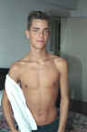aiden03.jpg (22447 bytes)