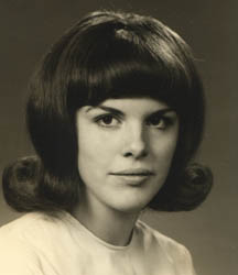 graduation pic1.jpg (7468 bytes)