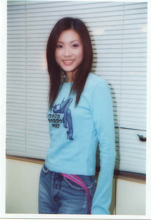 ep01.jpg (30920 bytes)