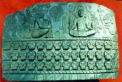 Horizonte Post-Cl�sico. En este edificio se colocaban las cabezas de los cautivos sacrificados para mostrar el poder del gobierno Azteca, a la llegada de Cort�z a M�xico habia 12,000 craneos ah�.