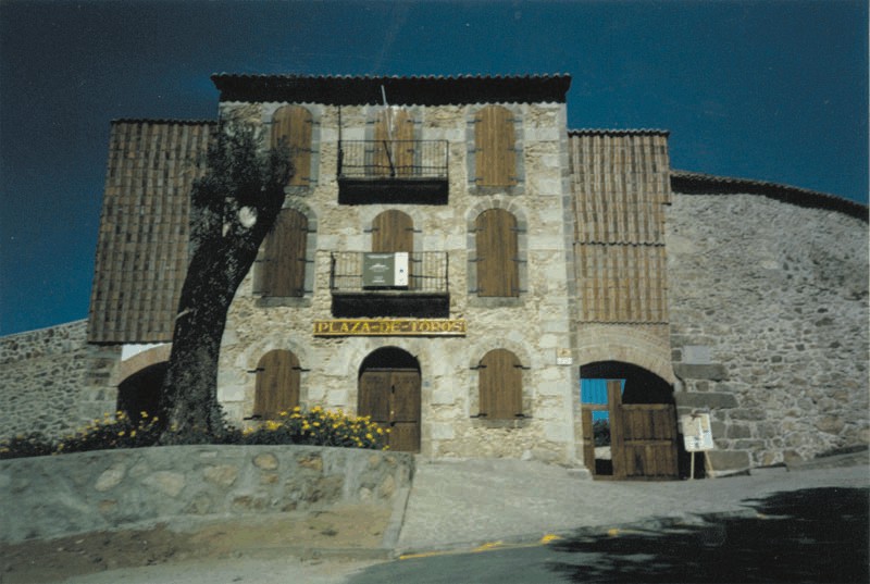 Plaza de toros de El Casta�ar (la m�s antigua de cuantas existen en Espa�a)