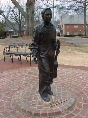 Statue of Elvis at 13 years