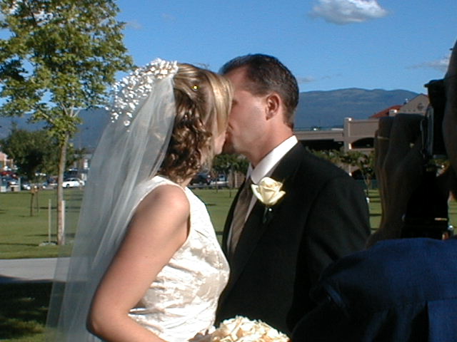 kiss