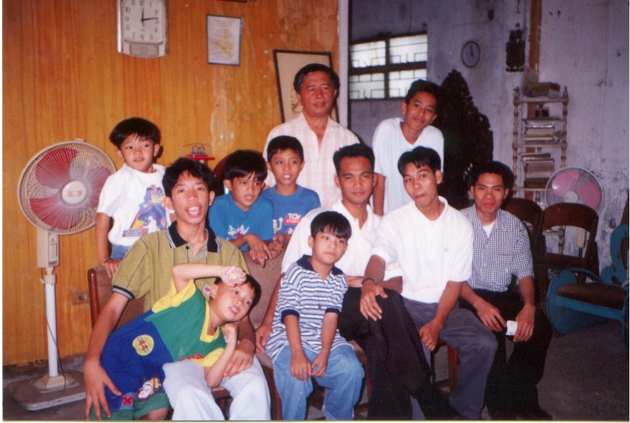 brothers.jpg - 127505 Bytes