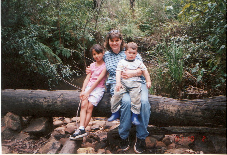 sisKaryn,timi&pina.jpg - 163049 Bytes