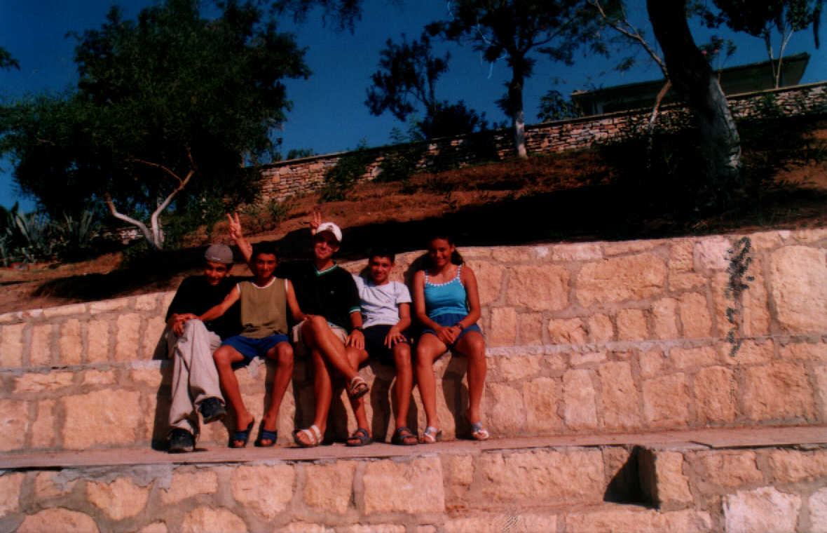 Didim1.JPG (108744 bytes)
