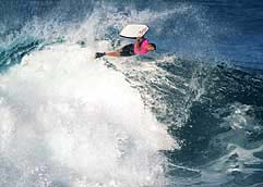 bodyboardingia aalloissa