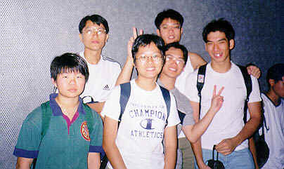 s02.jpg (36908 bytes)