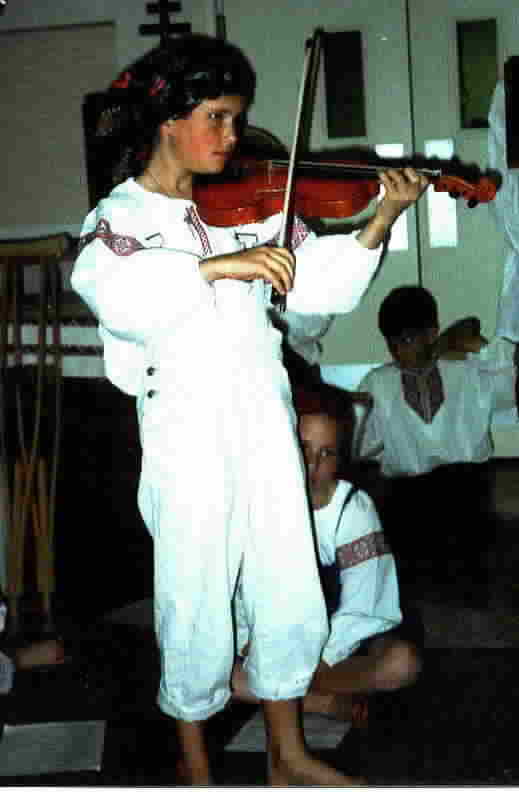 Larisa playing violin pic.