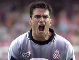 Cavallero celebra gol de Sergio