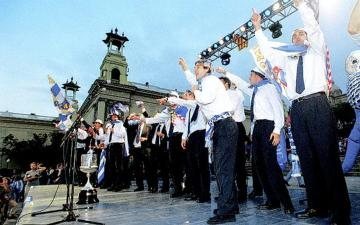 Copcb11.jpg (23601 bytes)