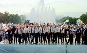 Copcb13.jpg (18916 bytes)