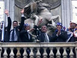 Copcb6.jpg (14915 bytes)