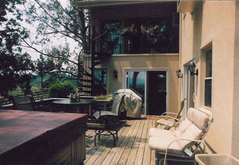 Deck