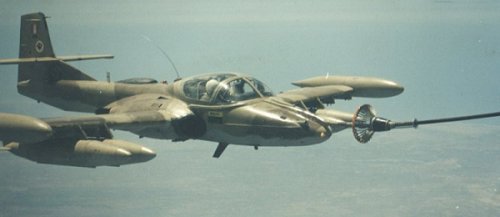 Avin cazabombardero ligero Cessna A-37B 