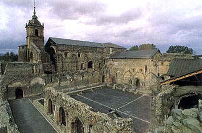 Claustro reglar