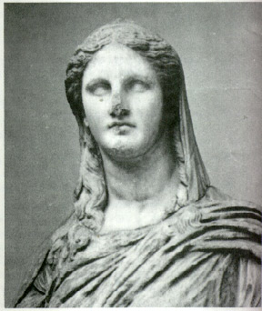 estatua de Demeter
