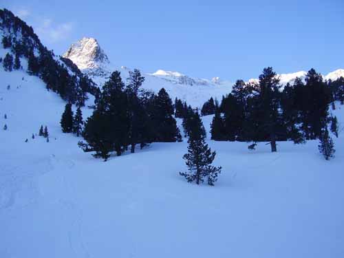 Ascensio al Aneto (3404m)des de Aigualluts