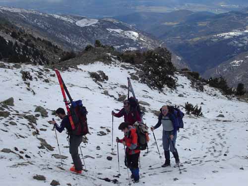 Ascensio al Puigpedros (2914m). 