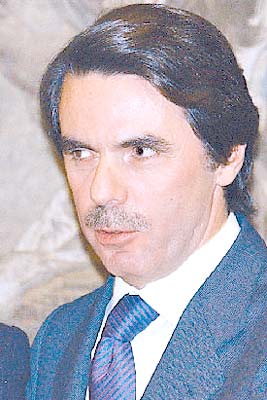 Diario Accion de General Rodriguez, politica, actualidad, noticias e informacion, personalidades e instituciones, policiales, galerias de fotos; historia de General Rodriguez, sus origenes, edificios, estancias, habitos y costumbres, anecdotas, comercios e industrias, los fundadores, antiguas instituciones, fotos e imagenes; suplementos especiales: la crisis politica, economica y social de la Argentina, los acontecimientos de Diciembre de 2001, articulos y entrevistas; Emigracion: toda la informacion destinada a aquellos que desean emigrar, radicarse o estudiar en el exterior, visas, pasaportes, consejos, guias, informacion util, links; Trueque: novedades e informacion, links, estructura del trueque; el casamiento de Maxima Zorreguieta y el principe Guillermo Alejandro de Holanda; Guerra de Afganistan: galeria de imagenes e informacion sobre la primera guerra del siglo XXI; la guerra de Irak, Bagdad, Georges W. Bush, Saddam Husseim, el atentado a las torres Gemelas de Nueva York, las twin towers, el 11-s, y descripcion del hecho que conmovio al mundo; los ultimos dias de Pompeya, Herculano; un argentino en el Titanic, galerias de fotos; Nefertiti, reina de Egipto; Luz Sosa de Godoy Cruz; el Graf Zeppelin, el Hindenburg y dirigibles; las islas Malvinas y la corte de Luis XV, Madame Du Barry, Pompadour, Luis XVI, Maria Antonieta, la Revolucion Francesa; John Fitzgerald Kennedy y Jacqueline en la Argentina; Empleo: consultoras, clasificados, agencias de empleo, consejos e informacion util, curriculum vitae, como confeccionarlos, noticias de actualidad; Los numeros de la crisis: Las consecuencias de la crisis politica, economica y social; estadisticas, pobreza, desnutricion, salud y asistencia; noticias regionales y provinciales, columnas y editoriales; informacion para negocios: pymes, links, empresas y negocios; Agenda Cultural con toda la informacion de cursos, universidades, talleres, escuelas y oportunidades, exposiciones de arte de la region; buscadores en Internet, Enlaces: links a los mejores sitios de educacion, cultura, arte, biografias, politica, interes general, web, Links del Diario Accion: RMS Titanic, su historia, su tragico viaje inaugural; historias, testimonios, documentos y articulos sobre el naufragio; links y sitios sobre el tema; la pelicula de Cameron, fotos e imagenes; suplementos especiales, Historia Argentina y de General Rodriguez, la llegada de la democracia en General Rodriguez, la asuncion de Juan Lumbreras como intendente en 1983, galeria de imagenes, sus palabras y los actos, su gabinete, festejos de la comunidad. Fundacion del pueblo de General Rodriguez, sus instituciones y personalidades relevantes, arquitectura y edificios, comercios e industrias, sus comienzos, estancias, inmigraciones italianas, españolas, vascas e irlandesas, anecdotas y efemerides, sus hombres ilustres, el Hospital Vicente Lopez y Planes, su fundacion por las Damas de Beneficencia, el hundimiento del crucero General Belgrano, testimonios de ex combatientes y tripulantes, su comandante Hector Elias Bonzo, fotos e imagenes, recuerdos y homenajes, historia de la familia Bonzo de General Rodriguez, entrevistas y articulos periodisticos. La guerra de Malvinas en el Atlantico Sur, el conflicto belico con Gran Bretaña de 1982, politicos relevantes, Benjamin Paez y Trueba, fotos antiguas de familias fundadoras, galerias de imagenes de pobladores, recorrida virtual por el antiguo General Rodriguez, el paso de la Infanta en 1910, historia de La Serenisima, la familia Mastellone, La Choza, Bernardo de Irigoyen, peronismo y radicalismo y muchisimo mas