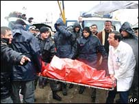 Diario Accion de General Rodriguez, politica, actualidad, noticias e informacion, personalidades e instituciones, policiales, galerias de fotos; historia de General Rodriguez, sus origenes, edificios, estancias, habitos y costumbres, anecdotas, comercios e industrias, los fundadores, antiguas instituciones, fotos e imagenes; suplementos especiales: la crisis politica, economica y social de la Argentina, los acontecimientos de Diciembre de 2001, articulos y entrevistas; Emigracion: toda la informacion destinada a aquellos que desean emigrar, radicarse o estudiar en el exterior, visas, pasaportes, consejos, guias, informacion util, links; Trueque: novedades e informacion, links, estructura del trueque; el casamiento de Maxima Zorreguieta y el principe Guillermo Alejandro de Holanda; Guerra de Afganistan: galeria de imagenes e informacion sobre la primera guerra del siglo XXI; la guerra de Irak, Bagdad, Georges W. Bush, Saddam Husseim, el atentado a las torres Gemelas de Nueva York, las twin towers, el 11-s, y descripcion del hecho que conmovio al mundo; Empleo: consultoras, clasificados, agencias de empleo, consejos e informacion util, curriculum vitae, como confeccionarlos, noticias de actualidad; 
Los numeros de la crisis: Las consecuencias de la crisis politica, economica y social; estadisticas, pobreza, desnutricion, salud y asistencia; noticias regionales y provinciales, columnas y editoriales; informacion para negocios: pymes, links, empresas y negocios; Agenda Cultural con toda la informacion de cursos, universidades, talleres, escuelas y oportunidades, exposiciones de arte de la region; buscadores en Internet, Enlaces: links a los mejores sitios de educacion, cultura, arte, biografias, politica, interes general, web, Links del Diario Accion: RMS Titanic, su historia, su tragico viaje inaugural; historias, testimonios, documentos y articulos sobre el naufragio; links y sitios sobre el tema; la pelicula de Cameron, fotos e imagenes; suplementos especiales, Historia Argentina y de General Rodriguez, la llegada de la democracia en General Rodriguez, la asuncion de Juan Lumbreras como intendente en 1983, galeria de imagenes, sus palabras y los actos, su gabinete, festejos de la comunidad. Fundacion del pueblo de General Rodriguez, sus instituciones y personalidades relevantes, arquitectura y edificios, comercios e industrias, sus comienzos, estancias, inmigraciones italianas, espaolas, vascas e irlandesas, anecdotas y efemerides, sus hombres ilustres, el Hospital Vicente Lopez y Planes, su fundacion por las Damas de Beneficencia, el hundimiento del crucero General Belgrano, testimonios de ex combatientes y tripulantes, su comandante Hector Elias Bonzo, fotos e imagenes, recuerdos y homenajes, historia de la familia Bonzo de General Rodriguez, entrevistas y articulos periodisticos. La guerra de Malvinas en el Atlantico Sur, el conflicto belico con Gran Bretaa de 1982, politicos relevantes, Benjamin Paez y Trueba, fotos antiguas de familias fundadoras, galerias de imagenes de pobladores, recorrida virtual por el antiguo General Rodriguez, el paso de la Infanta en 1910, historia de La Serenisima, la familia Mastellone, La Choza, Bernardo de Irigoyen, peronismo y radicalismo y muchisimo mas