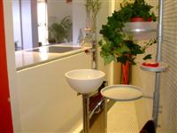 Lavabo con Ventanal a la Cocina