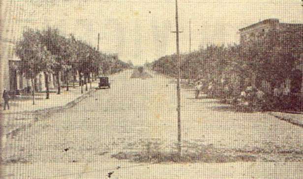 Diario Accion de General Rodriguez, politica, actualidad, noticias e informacion, personalidades e instituciones, policiales, galerias de fotos; historia de General Rodriguez, sus origenes, edificios, estancias, habitos y costumbres, anecdotas, comercios e industrias, los fundadores, antiguas instituciones, fotos e imagenes; suplementos especiales: la crisis politica, economica y social de la Argentina, los acontecimientos de Diciembre de 2001, articulos y entrevistas; Emigracion: toda la informacion destinada a aquellos que desean emigrar, radicarse o estudiar en el exterior, visas, pasaportes, consejos, guias, informacion util, links; Trueque: novedades e informacion, links, estructura del trueque; el casamiento de Maxima Zorreguieta y el principe Guillermo Alejandro de Holanda; Guerra de Afganistan: galeria de imagenes e informacion sobre la primera guerra del siglo XXI; el atentado a las torres Gemelas de Nueva York y dscripcion del hecho que conmovio al mundo; Empleo: consultoras, clasificados, agencias de empleo, consejos e informacion util, curriculum vitae, como confeccionarlos, noticias de actualidad; 
Los numeros de la crisis: Las consecuencias de la crisis politica, economica y social; estadisticas, pobreza, desnutricion, salud y asistencia; noticias regionales y provinciales, columnas y editoriales; informacion para negocios: pymes, links, empresas y negocios; Agenda Cultural con toda la informacion de cursos, universidades, talleres, escuelas y oportunidades, exposiciones de arte de la region; buscadores en Internet, Enlaces: links a los mejores sitios de educacion, cultura, arte, biografias, politica, interes general, web, Links del Diario Accion: RMS Titanic, su historia, su tragico viaje inaugural; historias, testimonios, documentos y articulos sobre el naufragio; links y sitios sobre el tema; la pelicula de Cameron, fotos e imagenes; suplementos especiales y muchisimo mas