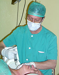 Dr Mariano Corzo