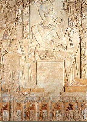El faran Amenhotep III y su gran esposa real Tiy