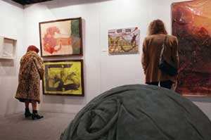 Sociedad Argentina: Galerias de personalidades relevantes de la Argentina en los ambitos culturales, artisticos, empresariales, deportivos y religiosos, Relaciones Exteriores Argentinas, embajadas y embajadores, mundo diplomatico, consulados, articulos y entrevistas, personalidades y hechos relevantes, informacion y noticias, agenda y links - Sociedad Argentina, polo, visitas ilustres, galeria, Zona Norte, exposiciones y decoracion, Arte BA, Casa FOA, pintura y escultura, hogar, empresas, negocios y empresarios, consumo, habitos y costumbres, temporada lirica y Teatro Colon, Historia Argentina: Imagenes y fotos, el Centenario, la belle epoque, los años veinte y las decadas del treinta y cuarenta, el peronismo, Eva Peron y Juan Domingo Peron; arquitectura, palacios y estancias, personalidades y hechos relevantes; anecdotas, habitos y costumbres, las grandes tiendas, comercios e industrias; presidentes, politicos, funcionarios y personalidades de los ambientes cultural, artistico, economico, religioso, deportivo y cientifico; documentos y testimonios; el Jockey Club; Argentina y la politica exterior, su insercion en el mundo; Grandes familias argentinas: Los Alvear, Alzaga y Anchorena, los Pueyrredon, Ramos Mejia, Bullrich, Martinez de Hoz, Bunge, Lezica, Zapiola, etc. sus origenes, estancias, palacios y fortunas, sus miembros mas destacados en la historia del pais.