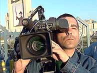 Diario Accion de General Rodriguez, politica, actualidad, noticias e informacion, personalidades e instituciones, policiales, galerias de fotos; historia de General Rodriguez, sus origenes, edificios, estancias, habitos y costumbres, anecdotas, comercios e industrias, los fundadores, antiguas instituciones, fotos e imagenes; suplementos especiales: la crisis politica, economica y social de la Argentina, los acontecimientos de Diciembre de 2001, articulos y entrevistas; Emigracion: toda la informacion destinada a aquellos que desean emigrar, radicarse o estudiar en el exterior, visas, pasaportes, consejos, guias, informacion util, links; Trueque: novedades e informacion, links, estructura del trueque; el casamiento de Maxima Zorreguieta y el principe Guillermo Alejandro de Holanda; Guerra de Afganistan: galeria de imagenes e informacion sobre la primera guerra del siglo XXI; la guerra de Irak, Bagdad, Georges W. Bush, Saddam Husseim, el atentado a las torres Gemelas de Nueva York, las twin towers, el 11-s, y descripcion del hecho que conmovio al mundo; Empleo: consultoras, clasificados, agencias de empleo, consejos e informacion util, curriculum vitae, como confeccionarlos, noticias de actualidad; 
Los numeros de la crisis: Las consecuencias de la crisis politica, economica y social; estadisticas, pobreza, desnutricion, salud y asistencia; noticias regionales y provinciales, columnas y editoriales; informacion para negocios: pymes, links, empresas y negocios; Agenda Cultural con toda la informacion de cursos, universidades, talleres, escuelas y oportunidades, exposiciones de arte de la region; buscadores en Internet, Enlaces: links a los mejores sitios de educacion, cultura, arte, biografias, politica, interes general, web, Links del Diario Accion: RMS Titanic, su historia, su tragico viaje inaugural; historias, testimonios, documentos y articulos sobre el naufragio; links y sitios sobre el tema; la pelicula de Cameron, fotos e imagenes; suplementos especiales, Historia Argentina y de General Rodriguez, la llegada de la democracia en General Rodriguez, la asuncion de Juan Lumbreras como intendente en 1983, galeria de imagenes, sus palabras y los actos, su gabinete, festejos de la comunidad. Fundacion del pueblo de General Rodriguez, sus instituciones y personalidades relevantes, arquitectura y edificios, comercios e industrias, sus comienzos, estancias, inmigraciones italianas, espaolas, vascas e irlandesas, anecdotas y efemerides, sus hombres ilustres, el Hospital Vicente Lopez y Planes, su fundacion por las Damas de Beneficencia, el hundimiento del crucero General Belgrano, testimonios de ex combatientes y tripulantes, su comandante Hector Elias Bonzo, fotos e imagenes, recuerdos y homenajes, historia de la familia Bonzo de General Rodriguez, entrevistas y articulos periodisticos. La guerra de Malvinas en el Atlantico Sur, el conflicto belico con Gran Bretaa de 1982, politicos relevantes, Benjamin Paez y Trueba, fotos antiguas de familias fundadoras, galerias de imagenes de pobladores, recorrida virtual por el antiguo General Rodriguez, el paso de la Infanta en 1910, historia de La Serenisima, la familia Mastellone, La Choza, Bernardo de Irigoyen, peronismo y radicalismo y muchisimo mas