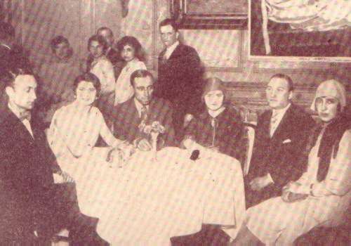 Sociedad Argentina, Galerias de personalidades relevantes de la Argentina en los ambitos culturales, artisticos, empresariales, deportivos y religiosos, Relaciones Exteriores Argentinas, embajadas y embajadores, mundo diplomatico, consulados, articulos y entrevistas, personalidades y hechos relevantes, informacion y noticias, agenda y links - Sociedad Argentina, polo, visitas ilustres, galeria, Zona Norte, empresas, negocios y empresarios, consumo, habitos y costumbres, temporada lirica y Teatro Colon, Historia Argentina: Imagenes y fotos, el Centenario, la belle epoque, los años veinte y las decadas del treinta y cuarenta, el peronismo, Eva Peron y Juan Domingo Peron; arquitectura, palacios y estancias, personalidades y hechos relevantes; anecdotas, habitos y costumbres, las grandes tiendas, comercios e industrias; presidentes, politicos, funcionarios y personalidades de los ambientes cultural, artistico, economico, religioso, deportivo y cientifico; documentos y testimonios; el Jockey Club; Argentina y la politica exterior, su insercion en el mundo; Grandes familias argentinas: Los Alvear, Alzaga y Anchorena, los Pueyrredon, Ramos Mejia, Bullrich, Martinez de Hoz, Bunge, Lezica, Zapiola, etc. sus origenes, estancias, palacios y fortunas, sus miembros mas destacados en la historia del pais.