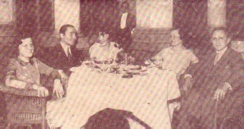 Sociedad Argentina, Galerias de personalidades relevantes de la Argentina en los ambitos culturales, artisticos, empresariales, deportivos y religiosos, Relaciones Exteriores Argentinas, embajadas y embajadores, mundo diplomatico, consulados, articulos y entrevistas, personalidades y hechos relevantes, informacion y noticias, agenda y links - Sociedad Argentina, polo, visitas ilustres, galeria, Zona Norte, empresas, negocios y empresarios, consumo, habitos y costumbres, temporada lirica y Teatro Colon, Historia Argentina: Imagenes y fotos, el Centenario, la belle epoque, los años veinte y las decadas del treinta y cuarenta, el peronismo, Eva Peron y Juan Domingo Peron; arquitectura, palacios y estancias, personalidades y hechos relevantes; anecdotas, habitos y costumbres, las grandes tiendas, comercios e industrias; presidentes, politicos, funcionarios y personalidades de los ambientes cultural, artistico, economico, religioso, deportivo y cientifico; documentos y testimonios; el Jockey Club; Argentina y la politica exterior, su insercion en el mundo; Grandes familias argentinas: Los Alvear, Alzaga y Anchorena, los Pueyrredon, Ramos Mejia, Bullrich, Martinez de Hoz, Bunge, Lezica, Zapiola, etc. sus origenes, estancias, palacios y fortunas, sus miembros mas destacados en la historia del pais.