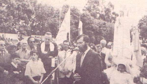 Historia Argentina,General Rodriguez,Serenisima,Pascual Mastellone,empresas,industrias lacteas,agroindustrias,www.diarioaccion.com.ar,John Travolta,Nicholas Cage,Contracara,cirugias esteticas,rostro,lipoaspiraciones,medicina,cirujanos,operaciones,Maria Reich,Nazca,lineas,calendario astronomico,Peru,dibujos,astronomia,geometria,Bernd Teichert,mapas,Ana Mar&iacute;a Cogorno,ovnis,misterios,Cristobal Colon,Hernando,Diego,catedral Sevillana,Cartuja Pickman,Jos&eacute; Antonio Lorente,Granada,ADN;restos,Marcial Castro,antropologia,Republica Dominicana,www.egipto.com,Egipto,Keops,piramides,descubrimientos,Aton,Ankh,tumbas,sarcofacos,momias,embalsamamientos,Kefren,camaras secretas,Nefertiti,Amenofis,Nilo,inundaciones,Blade Runner,Ridley Scott, Richard Dawkins,Steven Pinker,Harrison Ford,Stephen Minger,Stanley Kubrick,Daryl Hanna,replicantes,androides,ciencia ficcion,Contactos,SHGb02+14a,proyecto SETI,Search for Extra Terrestial Intelligence,SETI@home,Robert Zemeckis,Jodie Foster,Dan Wertheimer,New Scientist,Arecibo,Puerto Rico,civilizaciones extraterrestres,Ma libert&eacute; de penser,Florent Pagny,Argentina,France,Patagonia,Argentine,Azucena Caama&ntilde;o,Savoir aimer,artistes,musique,musica,CD,cantores,ventas,compras,ranking,Paparazzi,Isabel Sartorius,Borbon,Ortiz Pati&ntilde;o,Vallejo Najera,Entrecanales,Mora Figueroa,Antonio Montero,Sainz Vicu&ntilde;a,Espa&ntilde;a,jet set,Mallorca,Ibiza,John Fitzgerald Kennedy,Lee Harvey Oswald,Vitaliy Fadeyev,Lawrence Berkeley,Carl Haber,Fidel Castro,Lyndon B. Johnson,Jackie,Onassis,Irma Roy,Carolina Papaleo,Osvaldo,diputada nacional,Congreso,Argentina,Raul Granillo Ocampo,politica,justicialismo,peronismo,cine,television,La Horqueta,San Isidro,que se vayan todos,diciembre 2001,2002,2003,2004,maria julia alsogaray,alvaros,,Roberto Mart&iacute;nez Medina,Maria Julia Alsogaray,Ra&uacute;l Granillo Ocampo,Jorge Rodr&iacute;guez,V&iacute;ctor Alderete,Claudia Bello,Angel Massa,Alfredo Yabran,Mario Pontaquarto,Nestor Carlos Kirchner,Cristina Elizabeth Fernandez,corrupcion,senado,general rodriguez,anibal,fernandez,alberto,fernando de la rua,ines pertine,eduardo duhalde,hilda chiche gonzalez,2000,2001,2002,2003,2004,Museos,www.louvre.fr,Leonardo Da Vinci,Gioconda,Mona Lisa,Italia,Francia,France,inventos,Italy,renacimiento,historia,cuadros,links,images,postcards,photos,fotos,imagenes,postales,pictures,historia,arqueologia,descubrimientos,culturales,agenda,infodiario,diario accion,buenos aires,argentina,Diario Accion de General Rodriguez, politica, actualidad, noticias e informacion, personalidades e instituciones, policiales, galerias de fotos; historia de General Rodriguez, sus origenes, edificios, estancias, habitos y costumbres, anecdotas, comercios e industrias, los fundadores, antiguas instituciones, fotos e imagenes; suplementos especiales: la crisis politica, economica y social de la Argentina, los acontecimientos de Diciembre de 2001, articulos y entrevistas; Emigracion: toda la informacion destinada a aquellos que desean emigrar, radicarse o estudiar en el exterior, visas, pasaportes, consejos, guias, informacion util, links; Trueque: novedades e informacion, links, estructura del trueque; el casamiento de Maxima Zorreguieta y el principe Guillermo Alejandro de Holanda; Guerra de Afganistan: galeria de imagenes e informacion sobre la primera guerra del siglo XXI; la guerra de Irak, Bagdad, Georges W. Bush, Saddam Husseim, el atentado a las torres Gemelas de Nueva York, las twin towers, el 11-s, y descripcion del hecho que conmovio al mundo; Empleo: consultoras, clasificados, agencias de empleo, consejos e informacion util, curriculum vitae, como confeccionarlos, noticias de actualidad; 
Los numeros de la crisis: Las consecuencias de la crisis politica, economica y social; estadisticas, pobreza, desnutricion, salud y asistencia; noticias regionales y provinciales, columnas y editoriales; informacion para negocios: pymes, links, empresas y negocios; Agenda Cultural con toda la informacion de cursos, universidades, talleres, escuelas y oportunidades, exposiciones de arte de la region; buscadores en Internet, Enlaces: links a los mejores sitios de educacion, cultura, arte, biografias, politica, interes general, web, Links del Diario Accion: RMS Titanic, su historia, su tragico viaje inaugural; historias, testimonios, documentos y articulos sobre el naufragio; links y sitios sobre el tema; la pelicula de Cameron, fotos e imagenes; suplementos especiales, Historia Argentina y de General Rodriguez, la llegada de la democracia en General Rodriguez, la asuncion de Juan Lumbreras como intendente en 1983, galeria de imagenes, sus palabras y los actos, su gabinete, festejos de la comunidad. Fundacion del pueblo de General Rodriguez, sus instituciones y personalidades relevantes, arquitectura y edificios, comercios e industrias, sus comienzos, estancias, inmigraciones italianas, espa&ntilde;olas, vascas e irlandesas, anecdotas y efemerides, sus hombres ilustres, el Hospital Vicente Lopez y Planes, su fundacion por las Damas de Beneficencia, el hundimiento del crucero General Belgrano, testimonios de ex combatientes y tripulantes, su comandante Hector Elias Bonzo, fotos e imagenes, recuerdos y homenajes, historia de la familia Bonzo de General Rodriguez, entrevistas y articulos periodisticos. La guerra de Malvinas en el Atlantico Sur, el conflicto belico con Gran Breta&ntilde;a de 1982, politicos relevantes, Benjamin Paez y Trueba, fotos antiguas de familias fundadoras, galerias de imagenes de pobladores, recorrida virtual por el antiguo General Rodriguez, el paso de la Infanta en 1910, historia de La Serenisima, la familia Mastellone, La Choza, Bernardo de Irigoyen, peronismo y radicalismo y muchisimo mas,Diario Accion de General Rodriguez, politica, actualidad, noticias e informacion, personalidades e instituciones, policiales, galerias de fotos; historia de General Rodriguez, sus origenes, edificios, estancias, habitos y costumbres, anecdotas, comercios e industrias, los fundadores, antiguas instituciones, fotos e imagenes; suplementos especiales: la crisis politica, economica y social de la Argentina, los acontecimientos de Diciembre de 2001, articulos y entrevistas; Emigracion: toda la informacion destinada a aquellos que desean emigrar, radicarse o estudiar en el exterior, visas, pasaportes, consejos, guias, informacion util, links; Trueque: novedades e informacion, links, estructura del trueque; el casamiento de Maxima Zorreguieta y el principe Guillermo Alejandro de Holanda; Guerra de Afganistan: galeria de imagenes e informacion sobre la primera guerra del siglo XXI; el atentado a las torres Gemelas de Nueva York y dscripcion del hecho que conmovio al mundo; Empleo: consultoras, clasificados, agencias de empleo, consejos e informacion util, curriculum vitae, como confeccionarlos, noticias de actualidad; 
Los numeros de la crisis: Las consecuencias de la crisis politica, economica y social; estadisticas, pobreza, desnutricion, salud y asistencia; noticias regionales y provinciales, columnas y editoriales; informacion para negocios: pymes, links, empresas y negocios; Agenda Cultural con toda la informacion de cursos, universidades, talleres, escuelas y oportunidades, exposiciones de arte de la region; buscadores en Internet, Enlaces: links a los mejores sitios de educacion, cultura, arte, biografias, politica, interes general, web, Links del Diario Accion: RMS Titanic, su historia, su tragico viaje inaugural; historias, testimonios, documentos y articulos sobre el naufragio; links y sitios sobre el tema; la pelicula de Cameron, fotos e imagenes; suplementos especiales y muchisimo mas