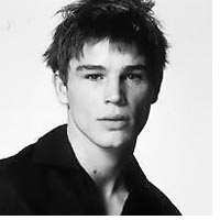 Josh Hartnett