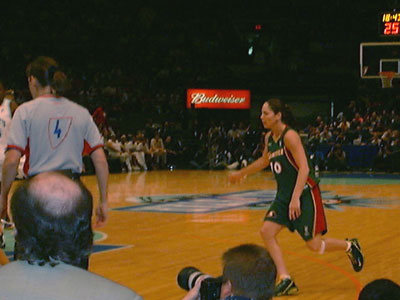 Sue Bird running