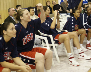 Sue and Teammates on the bench