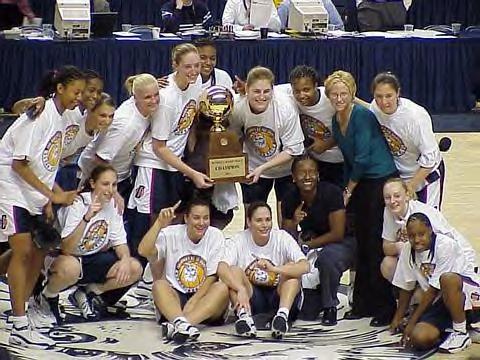 Sue Bird and teammates 