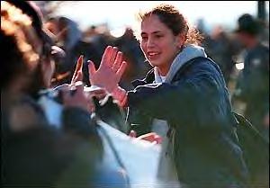 Sue Bird high five fans