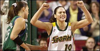 Sue Bird reacts 