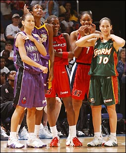 Sue Bird with Western Teammates at the All Star Game