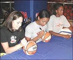 Sue Bird, Tamika Williams and Lisa Harrison at Liberty's Game