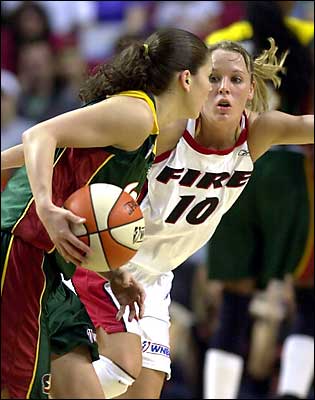 Sue Bird one on one Against Jackie Stiles
